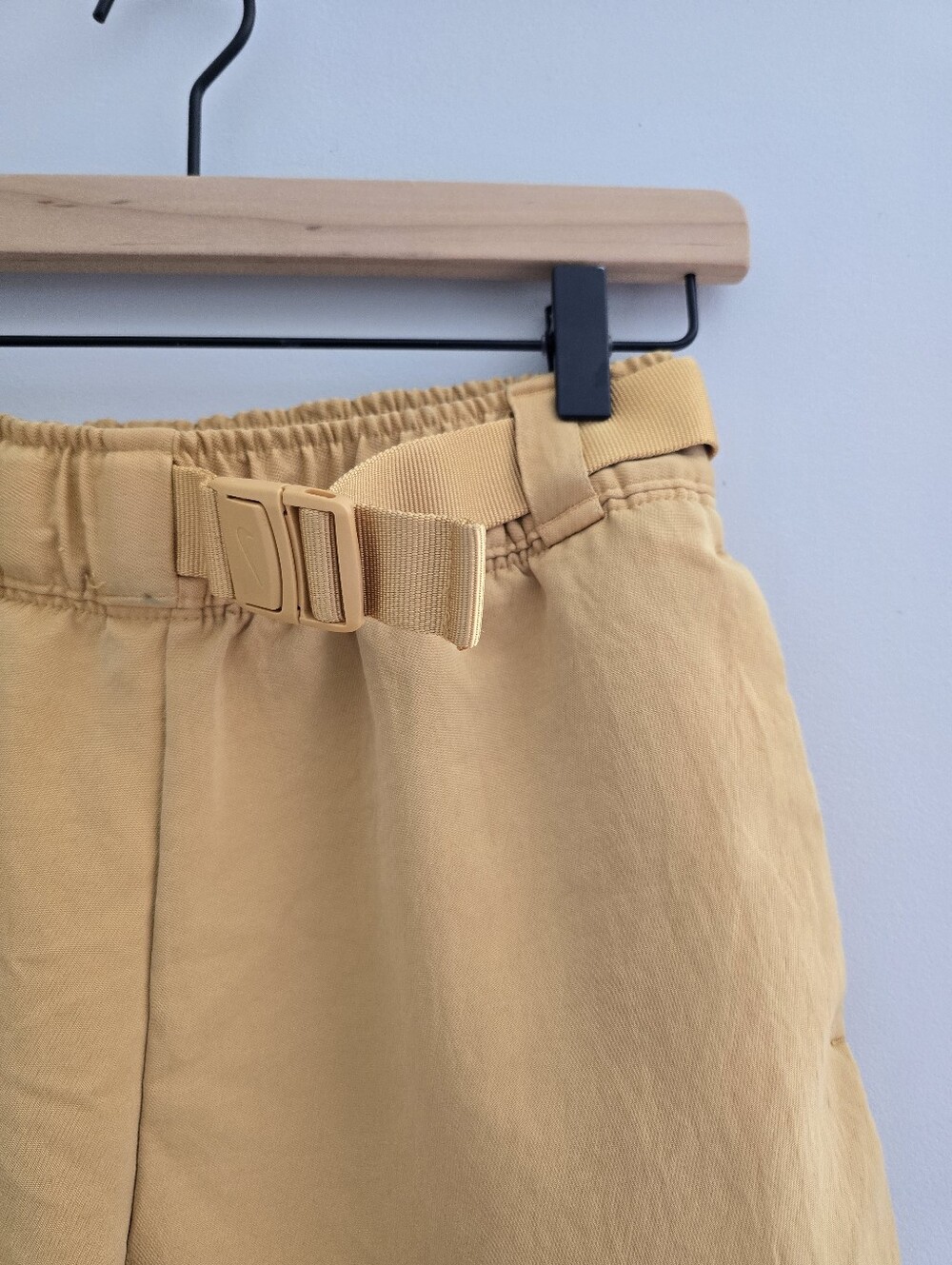 Nike Sportswear Tech Pack Woven Pants Yellow Golden Barrel Leg Womens Size S - Picture 5 of 12